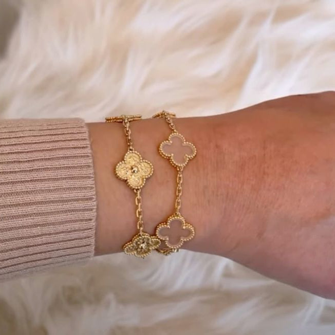FOUR-LEAF CLOVER GOLD ZIRCON