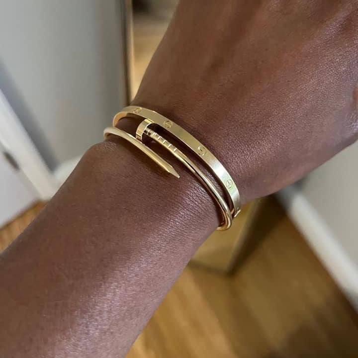 GOLD NAIL ELEGANCE
